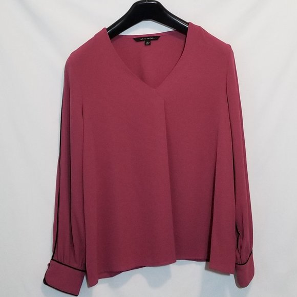 ZAK & RACHEL Tops - ZAK & RACHEL MAROON TOP LARGE